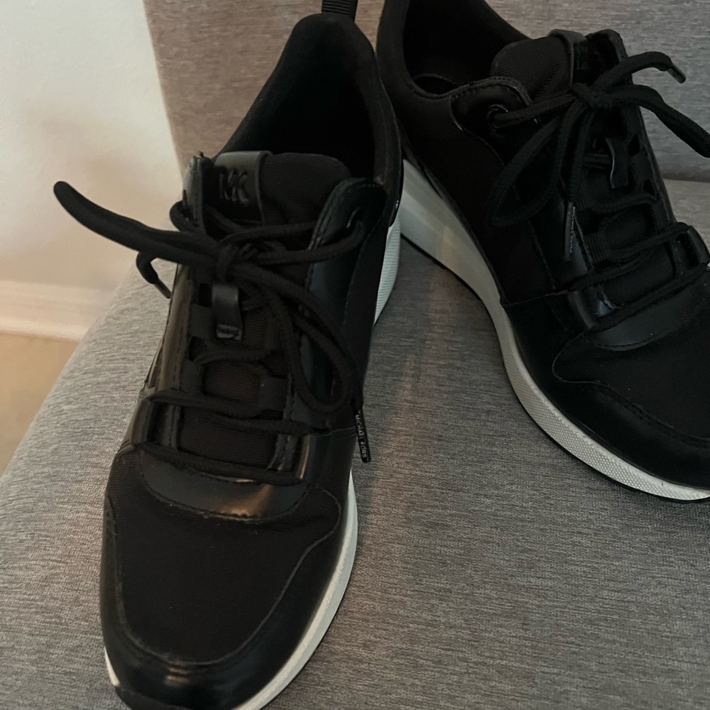 Michael Kors platform tennis shoes